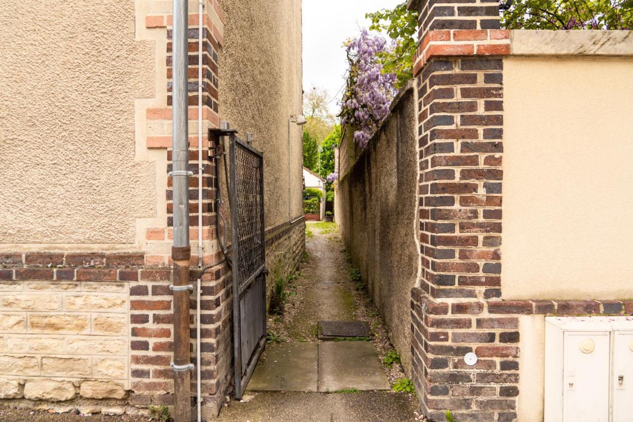Appartement Cozy Avec Stationnement Gratuit Saint-André-les-Vergers Exteriör bild