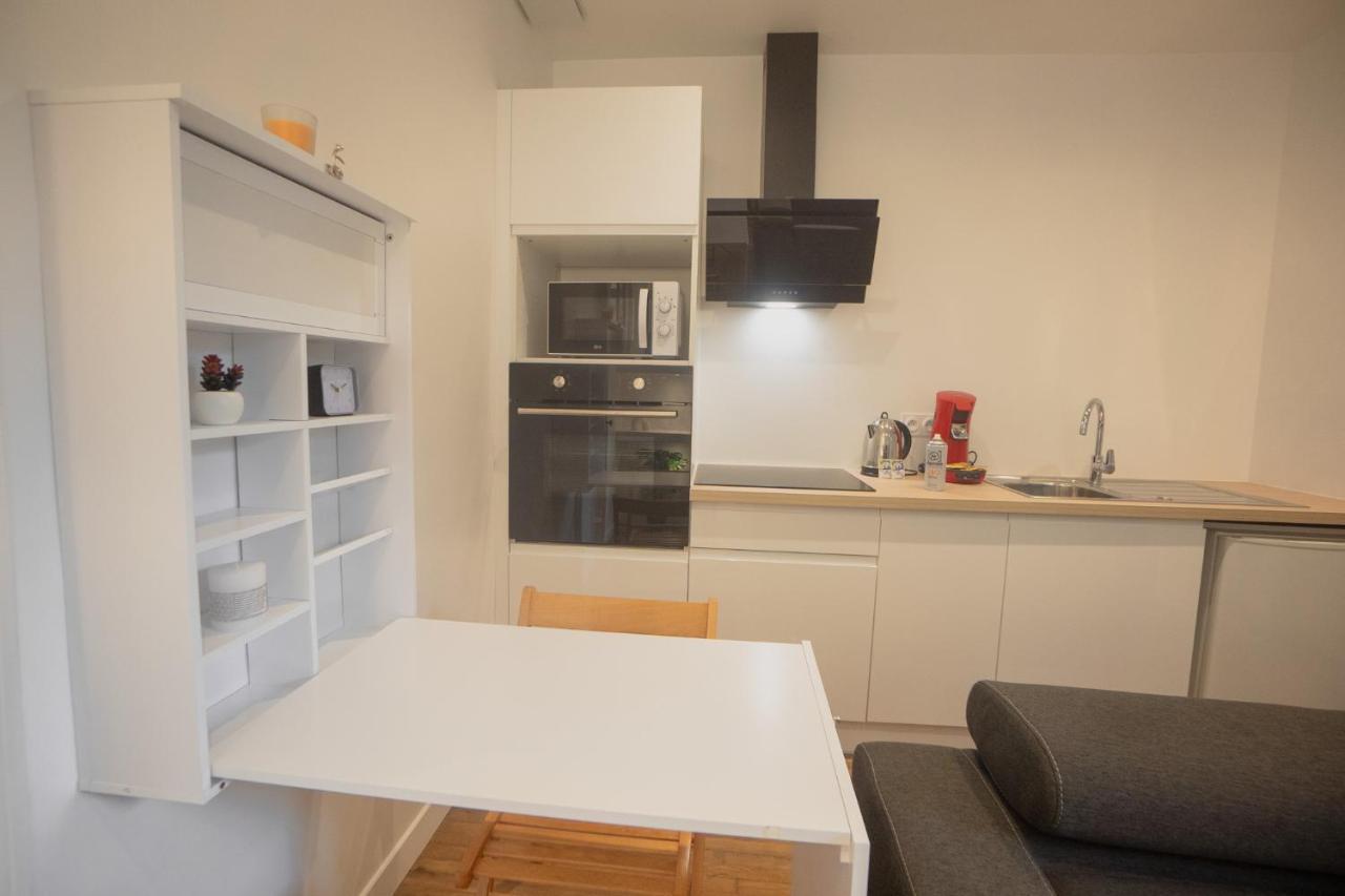 Appartement Cozy Avec Stationnement Gratuit Saint-André-les-Vergers Exteriör bild